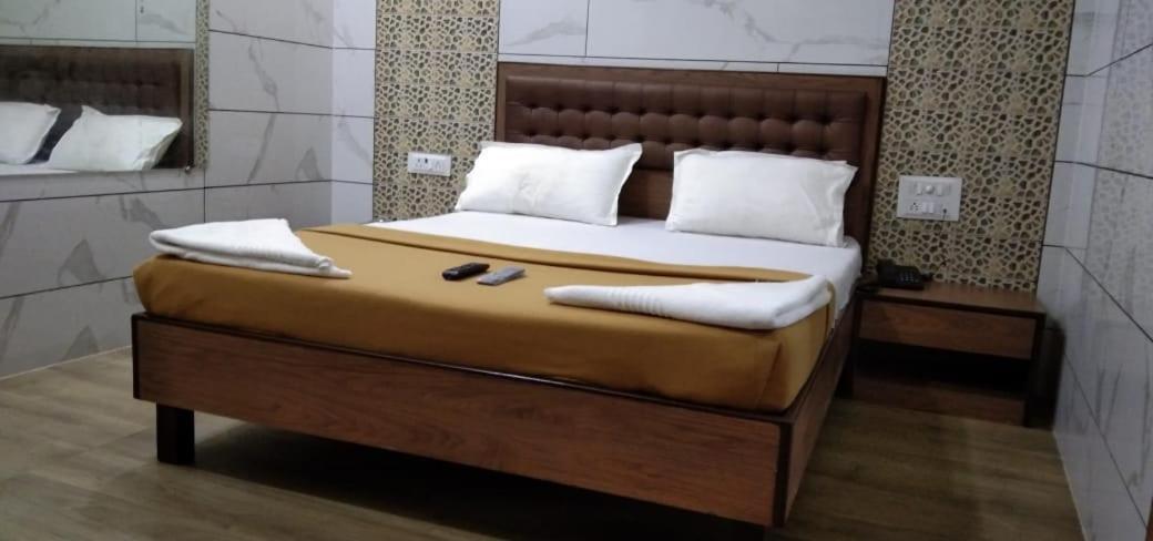 Hotel Royal Residency Mumbai Ngoại thất bức ảnh